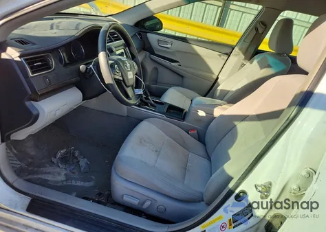 2016 Toyota Camry Le z USA, uszkodzony, nr VIN 4T4BF1FK5GR559747